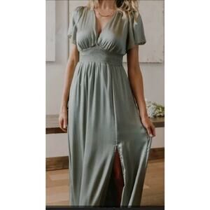 Elegant Green Maxi Dress